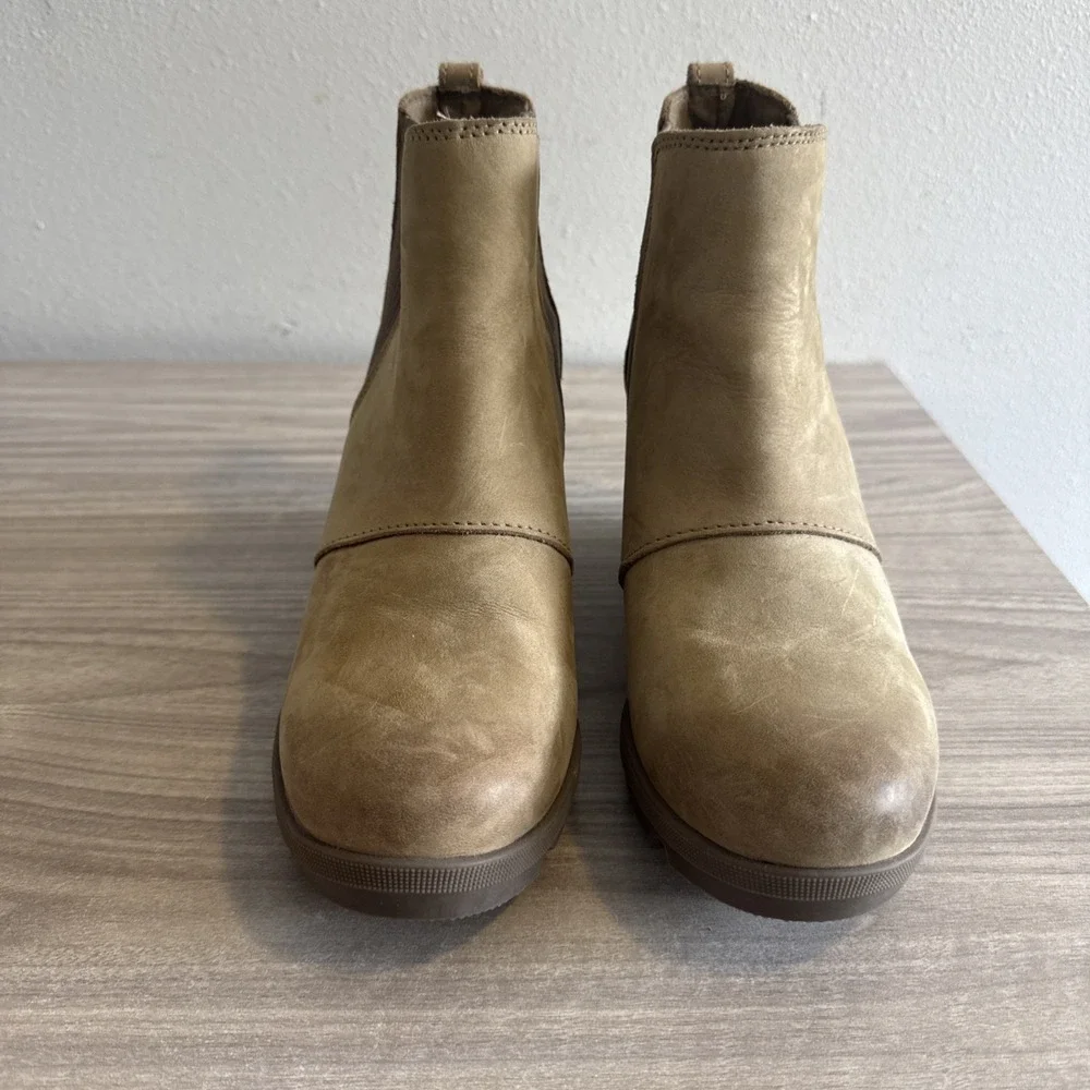 Women's Sorel Joan of Arctic Wedge Chelsea Boots Slip On Tan Shoes Sz 8